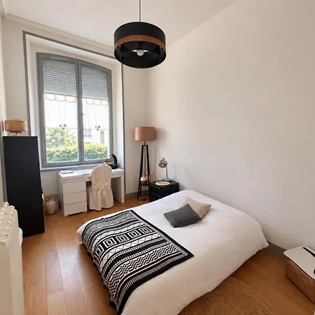 Gare - Visitation Grand , 1 Apartamento *